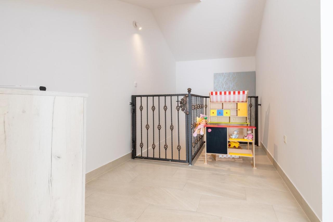 Apartment Familia Neum Ngoại thất bức ảnh